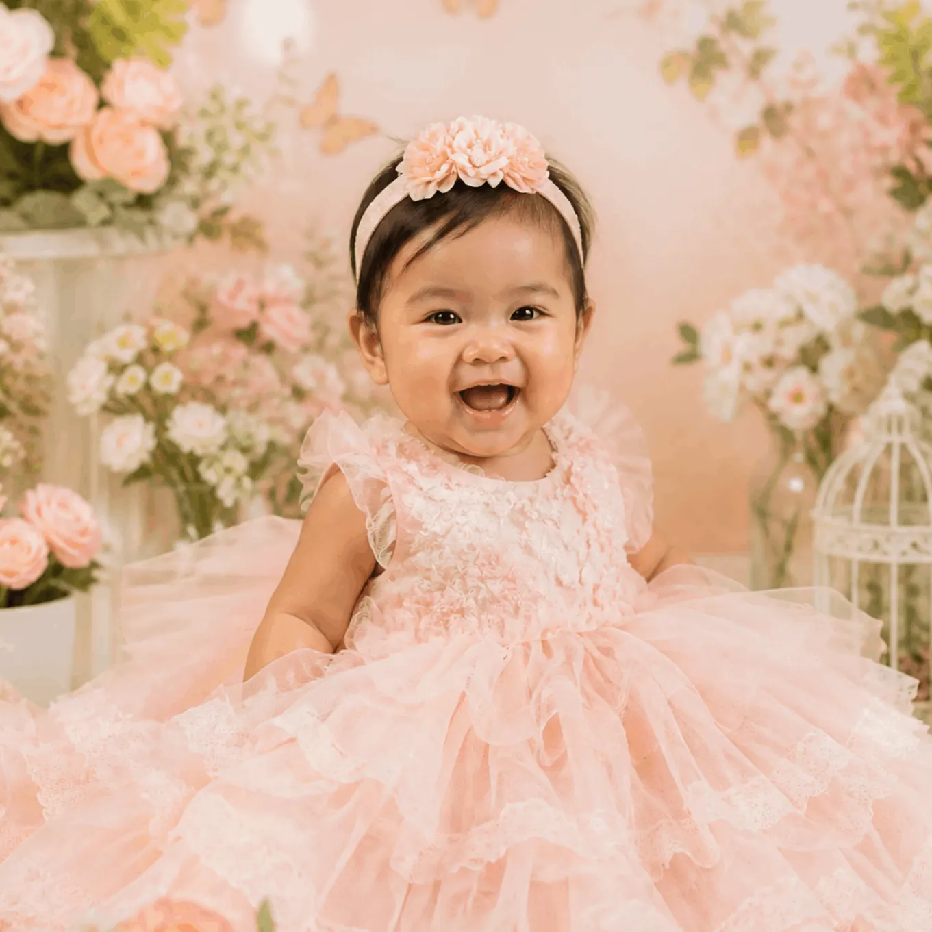 Baby milestone studio photoshoot